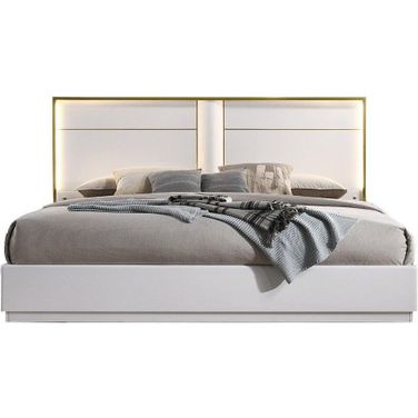 Havana Poplar Wood Eastern King Platform Bed In White With Gold Trim