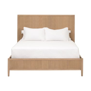 Highland Queen Bed In Natural Oak
