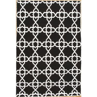 Kilim Collection Hand-Woven Lamb's Wool Area Rug- 5' 6" x 8' 6" In Black and Ivory