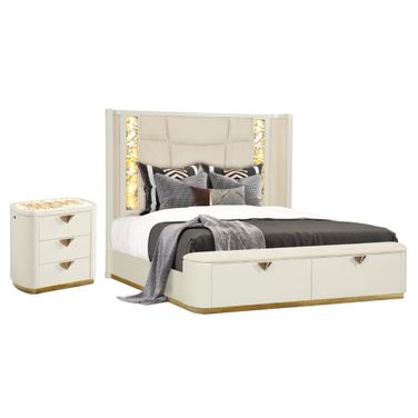 La Pierre Panel Bedroom Set In Cream
