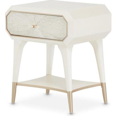 La Rachelle 1 Drawer Nightstand In Champagne