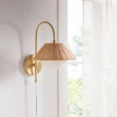Laguna Rattan Weave Shade Wall Sconce In Gold