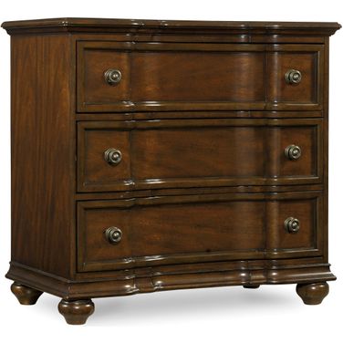 Leesburg Dark Wood Bachelor's Chest