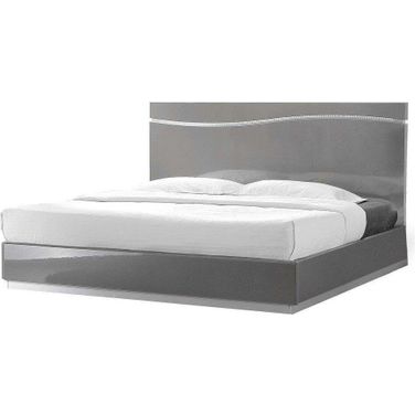 Leon Poplar Wood Eastern King Platform Bed In Gray With Silver Base