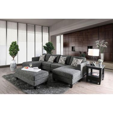 Lowry Sectional With Ottoman In Gray