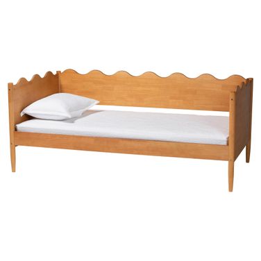 Malaya Wood Twin Daybed with Scalloped Edges In Oak Brown