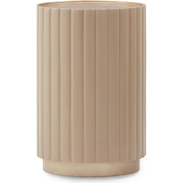 Malibu Crest Round Chairside Table In Chardonnay