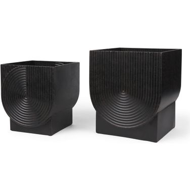 Medina Metal Planters Set of 2 In Antique Black