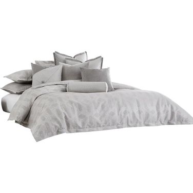 Nouveau 9 Piece Queen Duvet Set In Dove