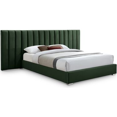 Pablo Velvet Queen Bed In Green