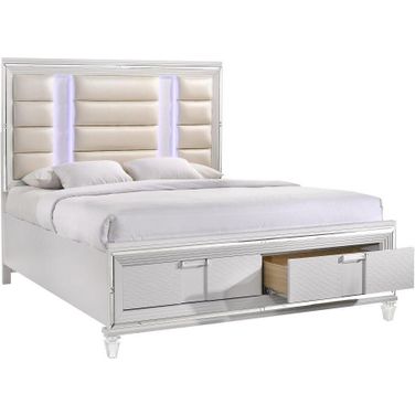 Picket House Furnishings Charlotte 2 Drawer King Storage Bed in White