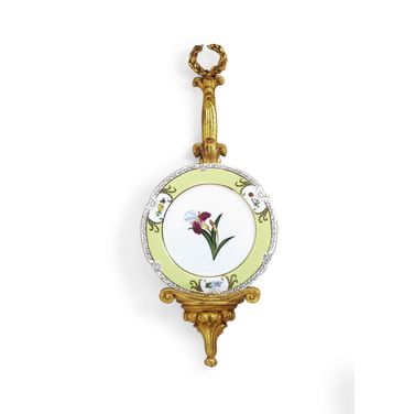 Plate Holder In Antique Gold