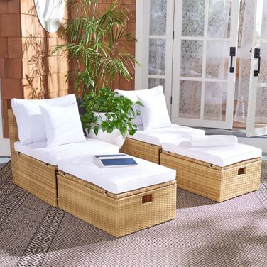 Pramla Outdoor Sette with Ottoman in Natural and White