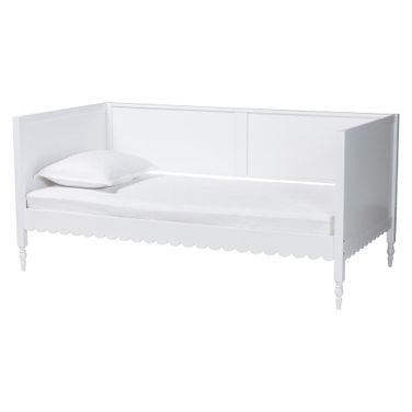 Roni Wood Twin Daybed with Scalloped Edges In White