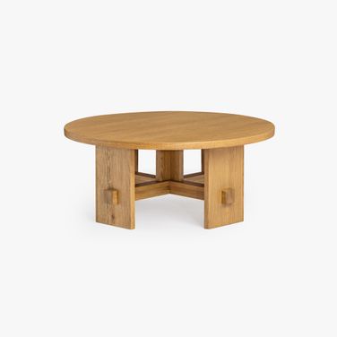 Saguaro Round Oak Small Coffee Table In Honey Oak