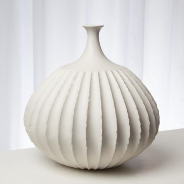 Sawtooth Small Vase In Rustic White