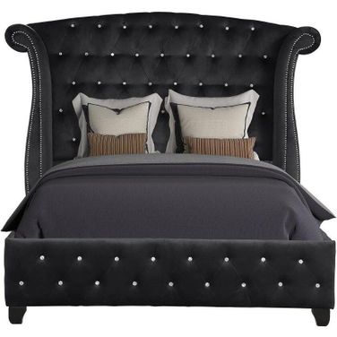 Sophia Upholstery King Size Bed Made With Wood In Black