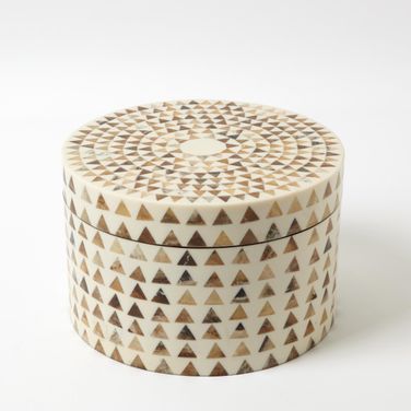 Triangle Stripe Large Round Box In Gold