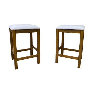 Tristan Backless Counter Stool - Set of 2 In Golden Oak and White Upholstery