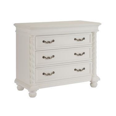 Villa Blanca Barletta Bachelors Chest In White