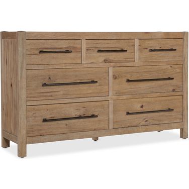 Vineyard Row Seven Drawer Dresser In Light Wood