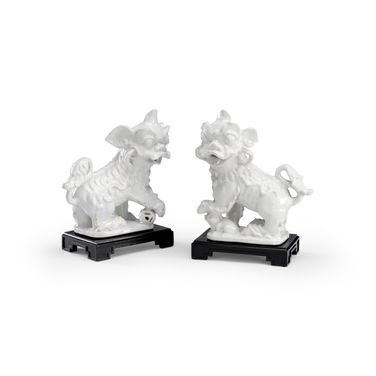 White Chinese Dogs (Pr) In White and Cream