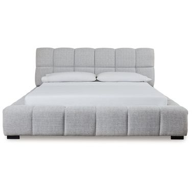 Wisperport King Upholstered Bed In Light Gray