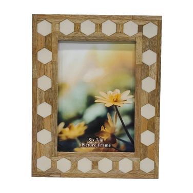 Wood And Resin 5 x 7 Hexagon Frame In White