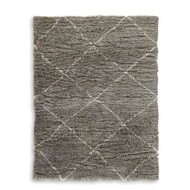 Wrenlow 5' x 7' Rug In Gray and Cream
