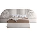 The appearance of Cleo Velvet Queen Bed In Cream designed by Meridian in the modern / contemporary interior design. This cream velvet piece of furniture was selected by 1StopBedrooms from Cleo Collection to add a touch of cosiness and style into your home. Sku: CleoCream-Q Box 1/3 (Headboard/Slats);CleoCream-Q Box 2/3 (2 Headboard Panels);CleoCream-Q Box 3/3 (Rails/Footboard/Center Support/Hardware). Bed Type: Panel Bed. Bed Size: Queen. Material: Velvet.