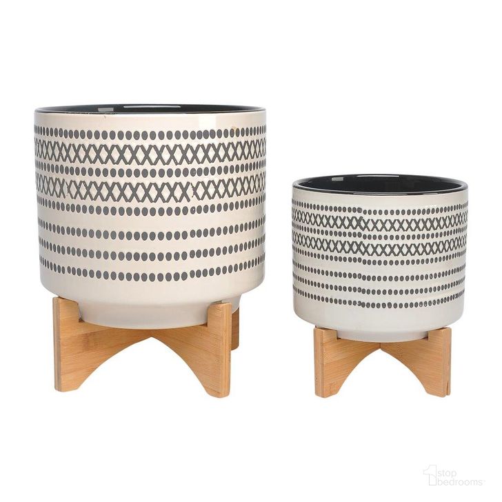 The appearance of 8/10 Inch Aztec Planter With Wood Stand Set of 2 In Gray designed by Sagebrook in the modern / contemporary interior design. This gray piece of furniture  was selected by 1StopBedrooms from  to add a touch of cosiness and style into your home. Sku: 15801-04. Material: Ceramic. Product Type: Outdoor Accessory.