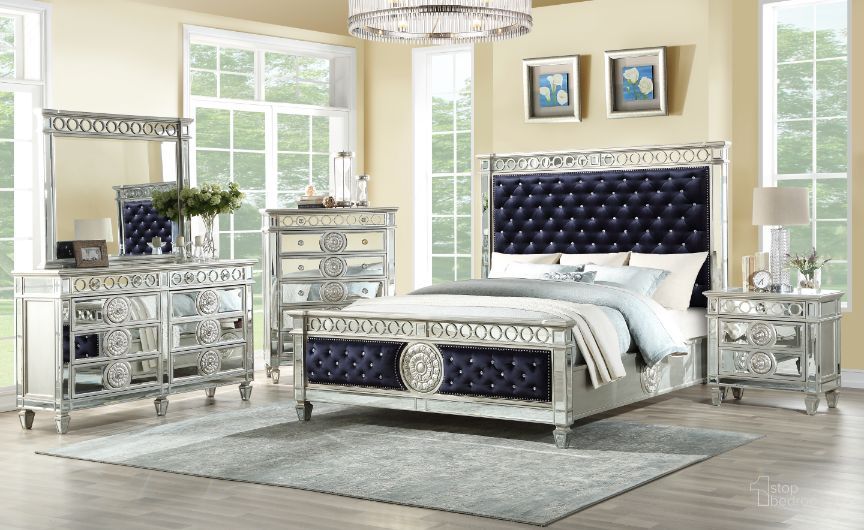 Acme Varian Queen Bed In Black Velvet And Mirrored | 1StopBedrooms