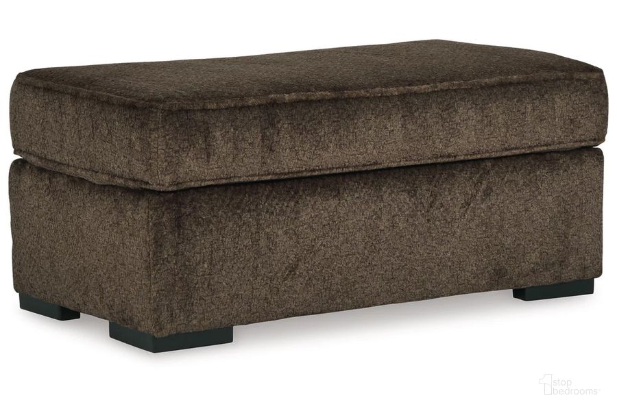 The appearance of Aylesworth Ottoman In Chocolate designed by Signature Design by Ashley in the modern / contemporary interior design. This chocolate piece of furniture  was selected by 1StopBedrooms from Aylesworth Collection to add a touch of cosiness and style into your home. Sku: 5370214. Material: Fabric. Product Type: Ottoman. Image1