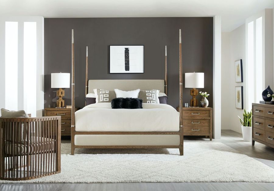 The appearance of Chapman Beige Poster Bedroom Set designed by Hooker in the traditional interior design. This beige piece of furniture  was selected by 1StopBedrooms from Chapman Collection to add a touch of cosiness and style into your home. Sku: 6033-90351-85;6033-90352-85;6033-90353-85;6033-90015-85. Product Type: Bedroom Set. Bed Size: Queen. Material: Wood Veneer. Image1
