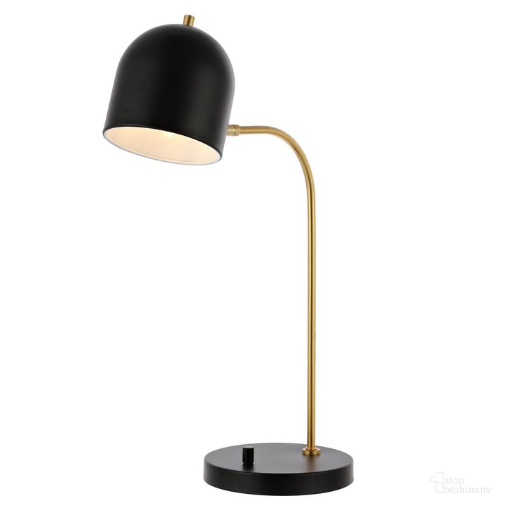 The appearance of Drina 23.5 Inch Black and Gold Table Lamp with Usb Port designed by Safavieh in the modern / contemporary interior design. This black and gold piece of furniture  was selected by 1StopBedrooms from Drina Collection to add a touch of cosiness and style into your home. Sku: TBL4017A-U. Material: Metal. Product Type: Table Lamp. Image1