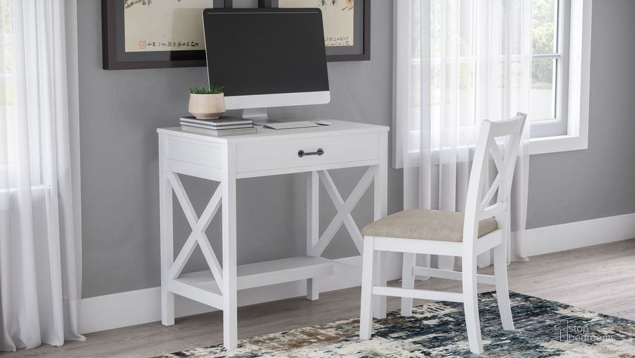The appearance of Hobson White Home Office Set designed by Jofran in the transitional interior design. This white piece of furniture  was selected by 1StopBedrooms from Hobson Collection to add a touch of cosiness and style into your home. Sku: 2025-30WH;2025-340WHKD. Product Type: Home Office Set. Material: Rubberwood. Image1