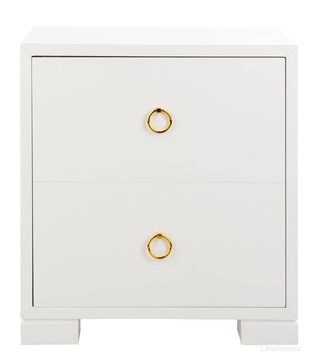 The appearance of Laila Chest In White and Gold designed by Safavieh Couture in the transitional interior design. This white and gold piece of furniture  was selected by 1StopBedrooms from Laila Collection to add a touch of cosiness and style into your home. Sku: SFV3511B. Material: Wood. Product Type: Chest. Image1