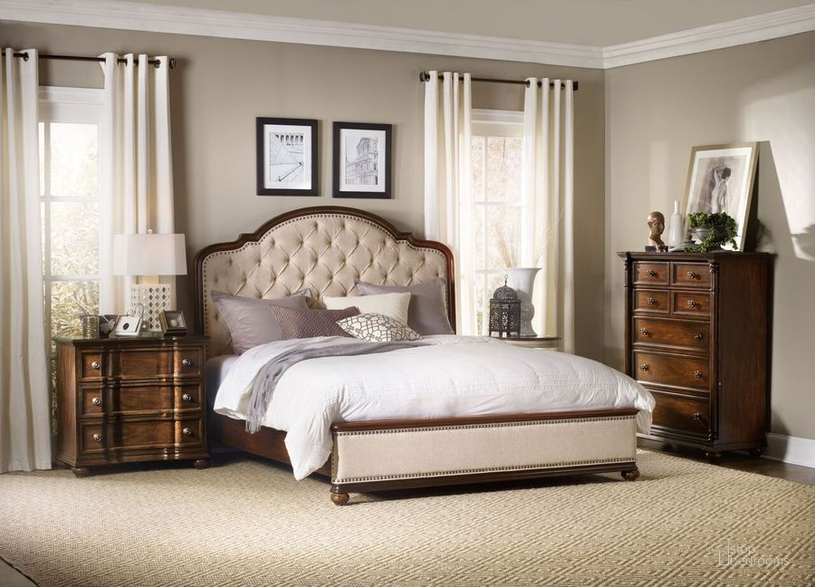 The appearance of Leesburg Beige And Traditional Mahogany upholstered Panel Bedroom Set designed by Hooker in the traditional interior design. This beige piece of furniture  was selected by 1StopBedrooms from Leesburg Collection to add a touch of cosiness and style into your home. Sku: 5381-90653;5381-90851;5381-90852;5381-90017. Bed Type: Panel Bed. Material: Wood. Product Type: Bedroom Set. Bed Size: Queen. Image1