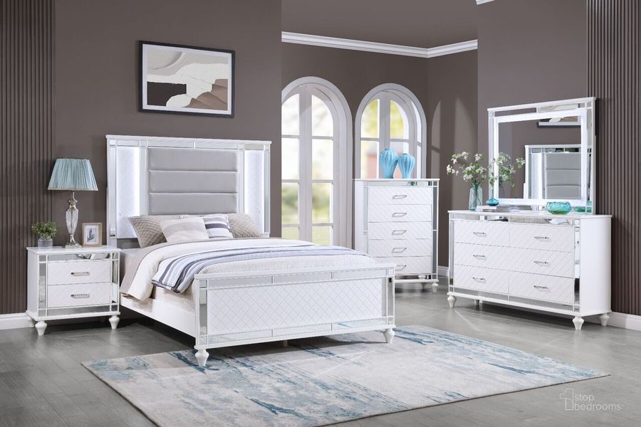The appearance of Livorno Bedroom set In White designed by Glory in the  interior design. This white piece of furniture  was selected by 1StopBedrooms from Livorno Collection to add a touch of cosiness and style into your home. Sku: G02790A-QB;G02790-N. Material: Wood. Product Type: Bedroom Set. Bed Size: Queen. Image1