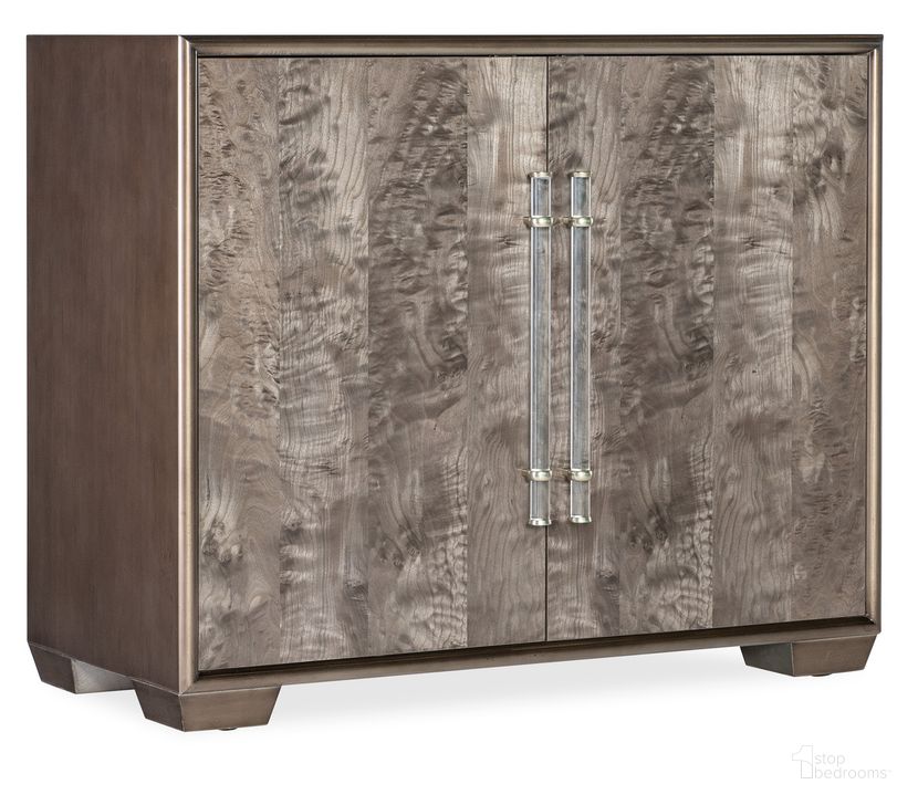 The appearance of Melange Dorian Accent Chest In Brown designed by Hooker in the transitional interior design. This brown piece of furniture  was selected by 1StopBedrooms from Melange Collection to add a touch of cosiness and style into your home. Sku: 628-85719-89. Material: Wood Veneer. Product Type: Accent Chest. Image1
