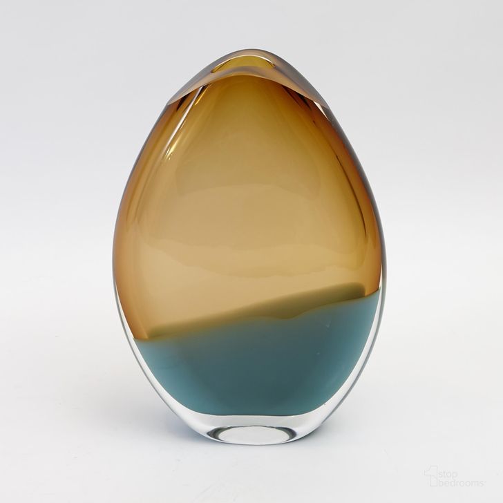 The appearance of Oval Large Vase In Pistachio Amber designed by Global Views in the modern / contemporary interior design. This blue piece of furniture  was selected by 1StopBedrooms from Oval Collection to add a touch of cosiness and style into your home. Sku: 6.60383. Material: Glass. Product Type: Vase. Image1