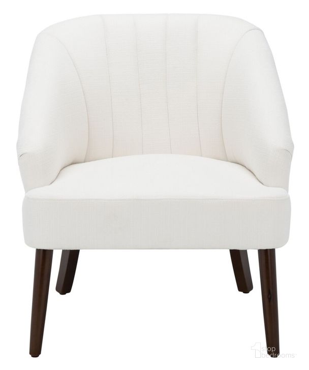 The appearance of Quenton Accent Chair in White designed by Safavieh in the modern / contemporary interior design. This white piece of furniture  was selected by 1StopBedrooms from Quenton Collection to add a touch of cosiness and style into your home. Sku: ACH4002A. Material: Wood. Product Type: Accent Chair. Image1