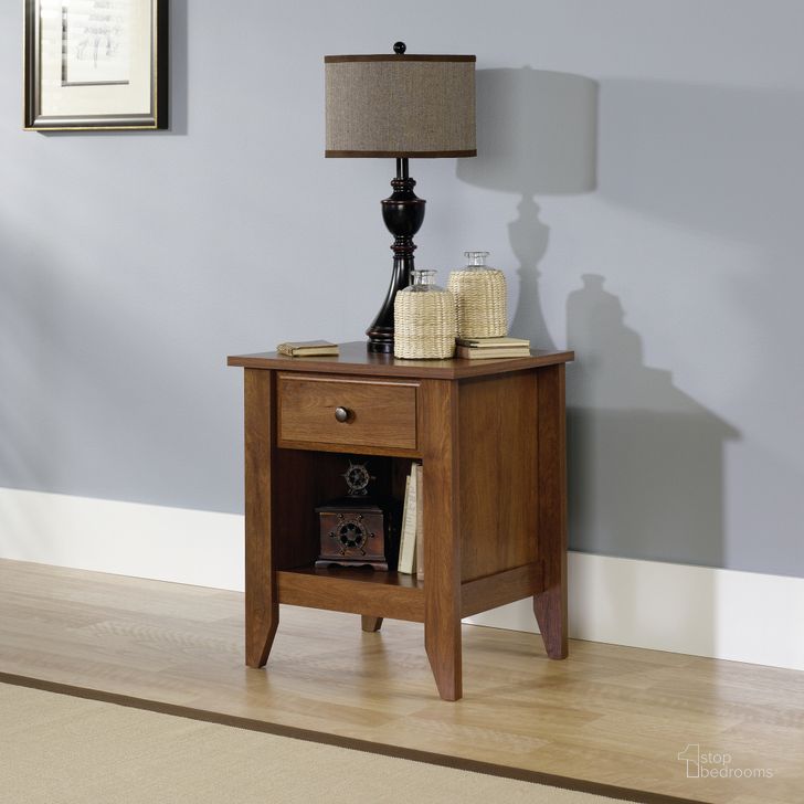 The appearance of Shoal Creek Night Stand In Oiled Oak designed by Sauder in the transitional interior design. This oiled oak piece of furniture  was selected by 1StopBedrooms from Shoal Creek Collection to add a touch of cosiness and style into your home. Sku: 410412. Product Type: Nightstand. Material: Engineered Wood. Image1