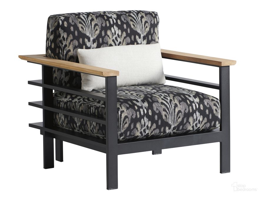 The appearance of South Beach Lounge Chair 01-3940-11-41 designed by Tommy Bahama in the modern / contemporary interior design. This  piece of furniture  was selected by 1StopBedrooms from South Beach Collection to add a touch of cosiness and style into your home. Sku: 01-3940-11-41. Material: Aluminum. Product Type: Lounge Chair. Image1