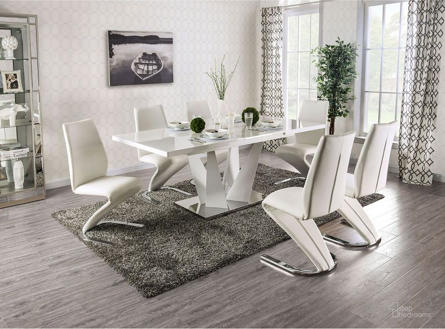 The appearance of Zain White Extendable Dining Room Set designed by Furniture of America in the modern / contemporary interior design. This white and chrome piece of furniture  was selected by 1StopBedrooms from Zain Collection to add a touch of cosiness and style into your home. Sku: FOA3742T-1;FOA3742T-2;FOA3742T-3;CM3650SC-2PK. Material: Metal. Product Type: Dining Room Set. Image1