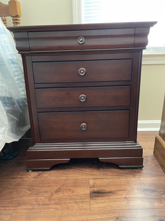 New Classic Versaille 4 Drawer Night Stand In Bordeaux