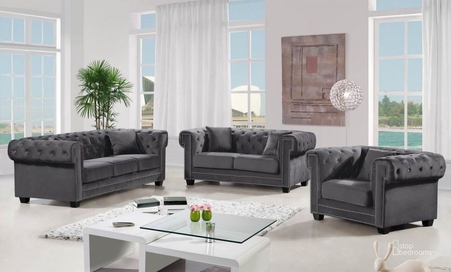 The appearance of Meridian Bowery 2 Piece Living Room Set in Grey designed by Meridian in the modern / contemporary interior design. This gray piece of furniture  was selected by 1StopBedrooms from Bowery Collection to add a touch of cosiness and style into your home. Sku: 614Grey-S;614Grey-L. Material: Wood. Product Type: Living Room Set. Image1