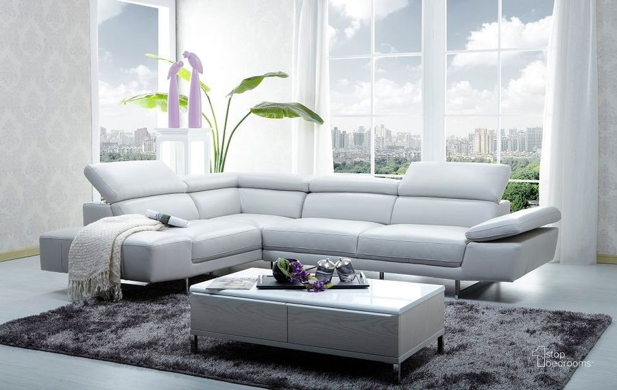 The appearance of 1717 Italian Leather LAF Sectional designed by J&M in the modern / contemporary interior design. This off white piece of furniture  was selected by 1StopBedrooms from Living Room Collection to add a touch of cosiness and style into your home. Sku: 178571-LHFC. Material: Leather. Product Type: Sectional. Layout: L-Shape. Orientation: LAF.