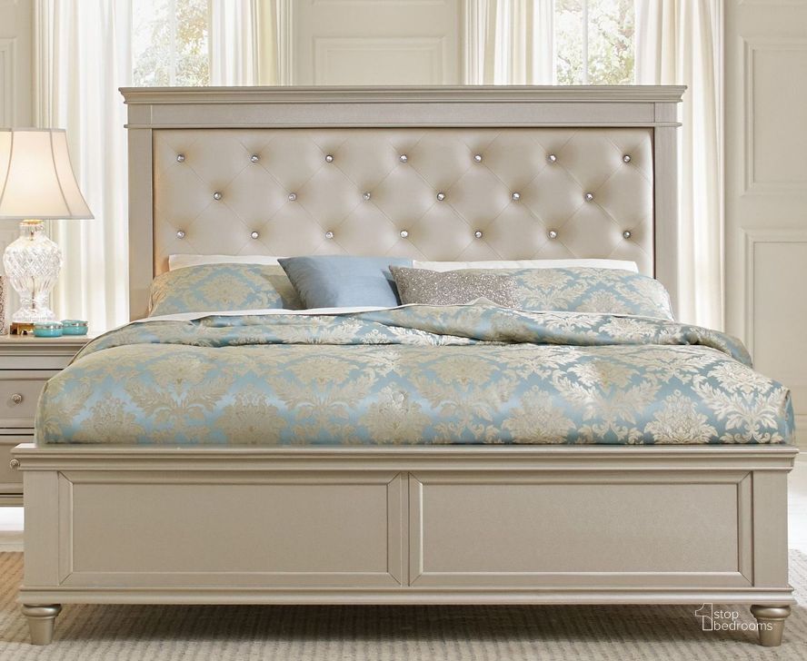 The appearance of Celandine Silver Queen Panel Bed designed by Homelegance in the modern / contemporary interior design. This silver piece of furniture  was selected by 1StopBedrooms from Celandine Collection to add a touch of cosiness and style into your home. Sku: 1928-1;1928-2;1928-3. Bed Type: Panel Bed. Material: Wood. Product Type: Panel Bed. Bed Size: Queen. Image1