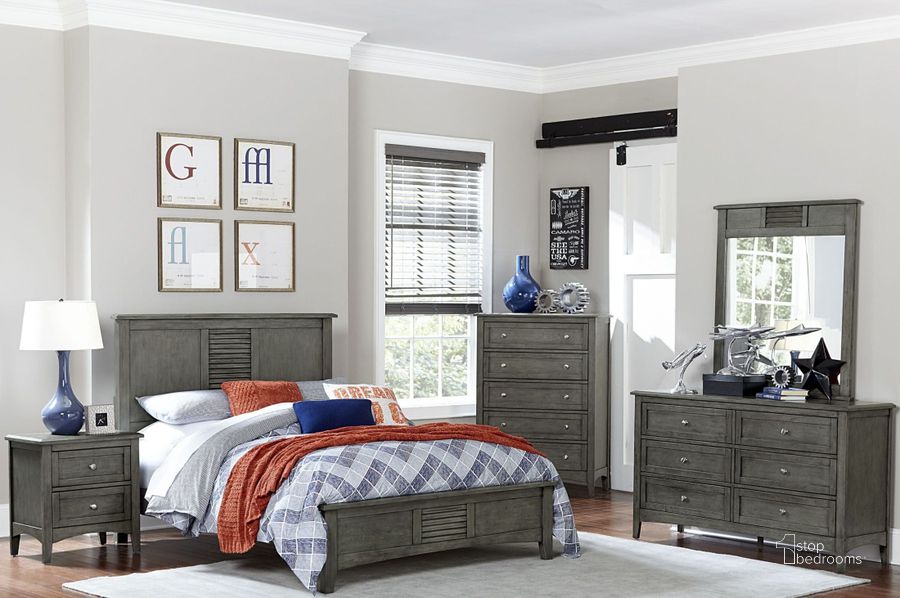 The appearance of Garcia Cool Gray Platform Bedroom Set designed by Homelegance in the transitional interior design. This gray piece of furniture  was selected by 1StopBedrooms from Garcia Collection to add a touch of cosiness and style into your home. Sku: 2046-1;2046-2;2046-3;2046-4. Bed Type: Platform Bed. Material: Wood. Product Type: Platform Bed. Bed Size: Queen. Image1